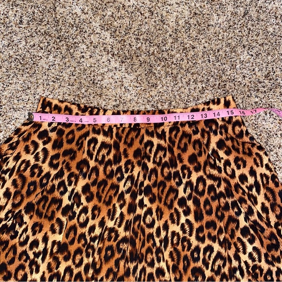 LuLaRoe Women's Leopard Print Elastic Waist Skirt Size Large - Picture 4 of 7